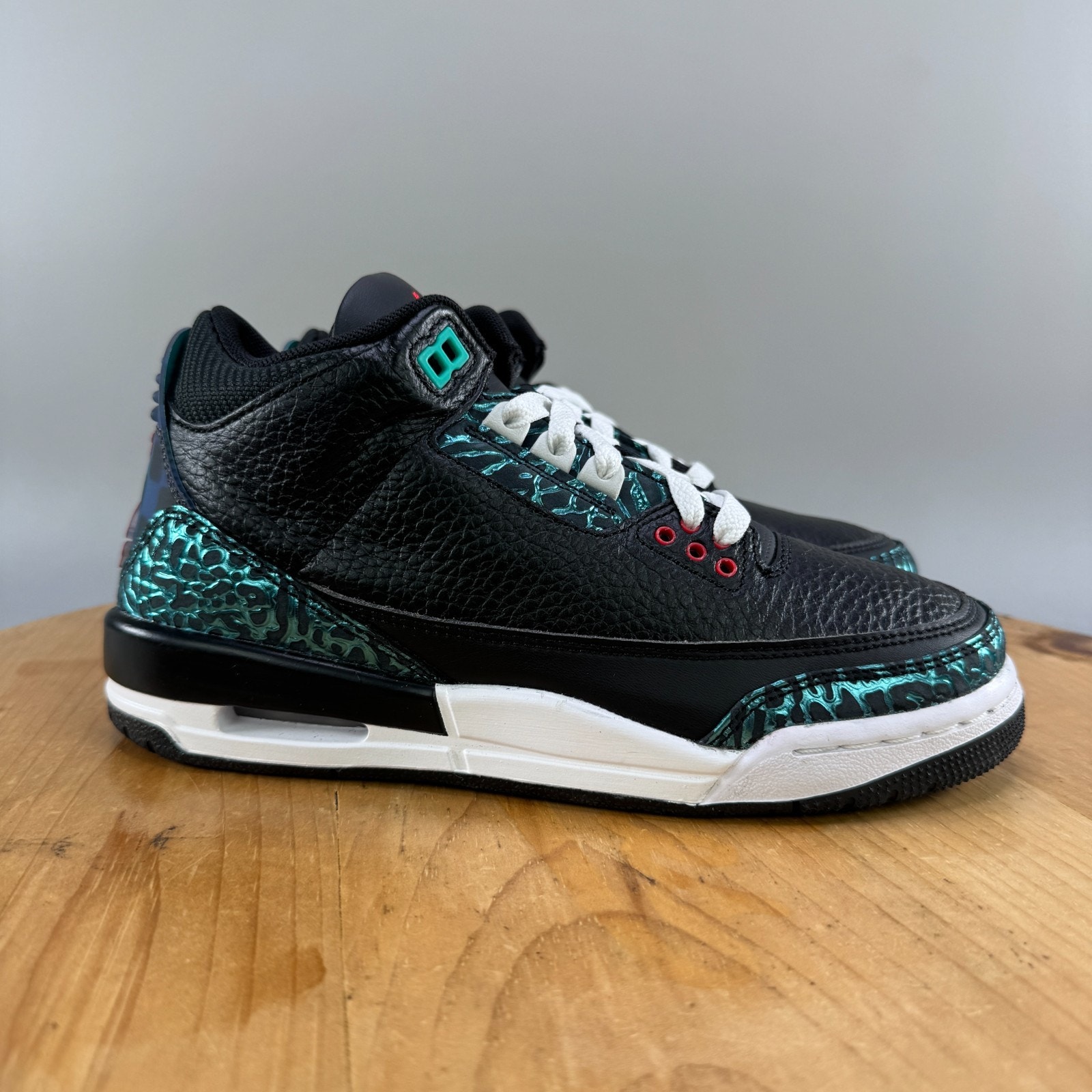 Womens 7 (5.5y) Nike Air Jordan 3 Retro Gs Sneakers 'Moto' Fv5437-001 Hyper Jade